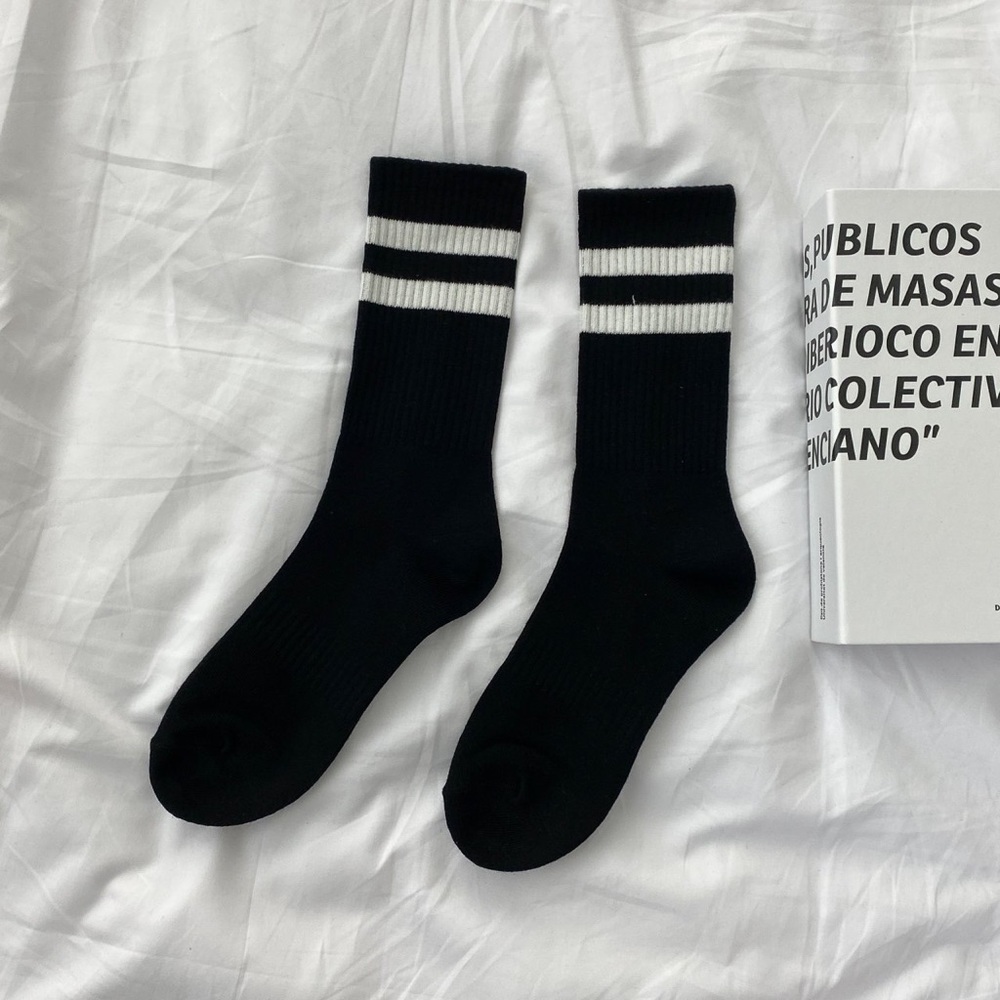 2-Stripe Crew Socks - Black with White Stripes